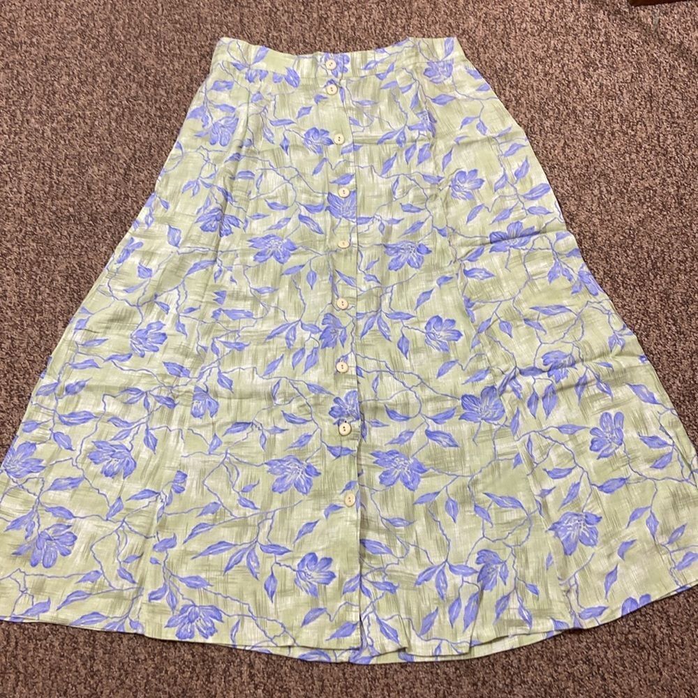 Sag Harbor Floral Button-Down Skirt - Green and Purple Size Medium